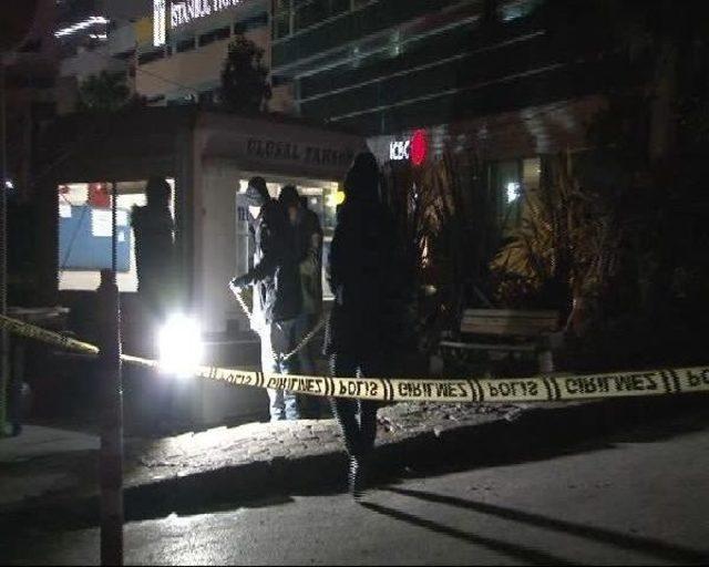 Maltepe de Taksi Durağına Ateş A&ccedil;ıldı: 1 Yaralı 1