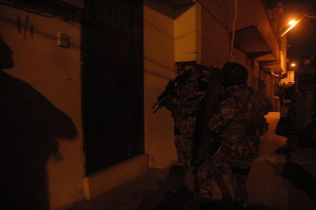 Adana&rsquo;da Ter&ouml;r &Ouml;rg&uuml;t&uuml; Pkk-kck&rsquo;nın Gen&ccedil;lik Yapılanmasına Y&ouml;nelik Operasyon: 34 G&ouml;zaltı