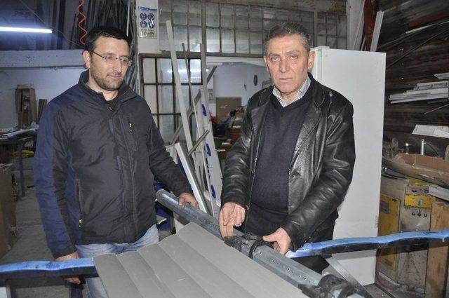 (&ouml;zel Haber) Otomatik Kepenkler Hırsızlara Davetiye &Ccedil;ıkarıyor 2