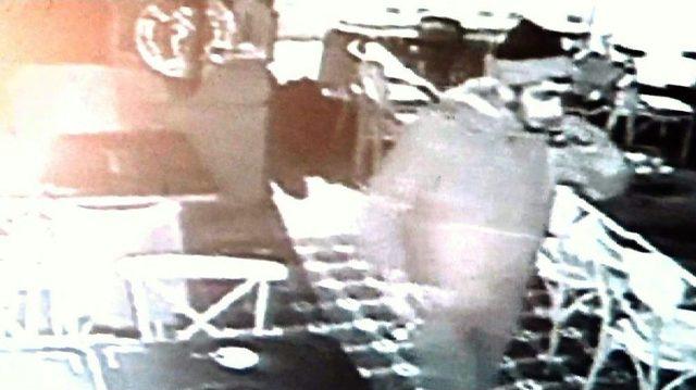 (özel Haber) Çay İkram Ettiler, Monitörü Çaldı 1