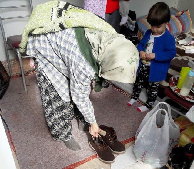 Gestaş’tan Depremzedelere Giyim Yardımı