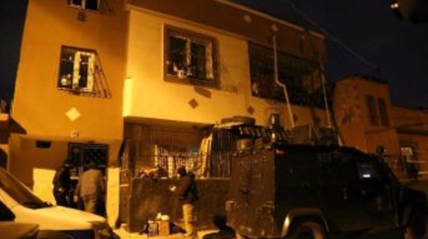 Hdp&rsquo;li Eş Başkan Ve Muhtarlar G&ouml;zaltında