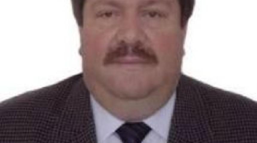 Dikili Kaymakamı Sezgin Kansere Yenildi