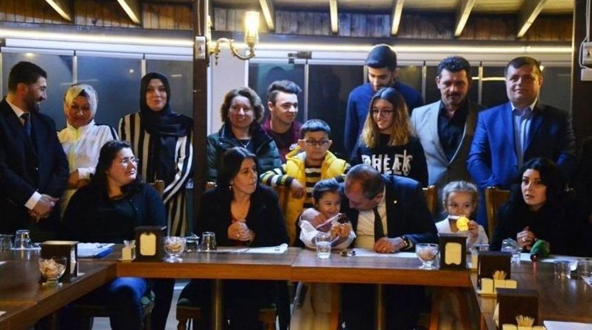 Biga Karate Gen&ccedil;lik Spor Kul&uuml;b&uuml; Basına Tanıtıldı