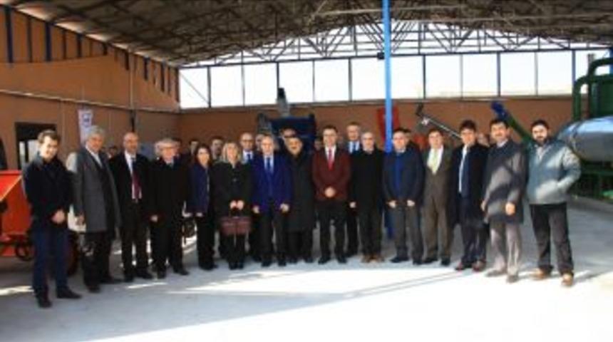 D&uuml; &ldquo;tarımsal Atıklardan Enerji &Uuml;retimi&rdquo; Projesini Hayata Ge&ccedil;irdi