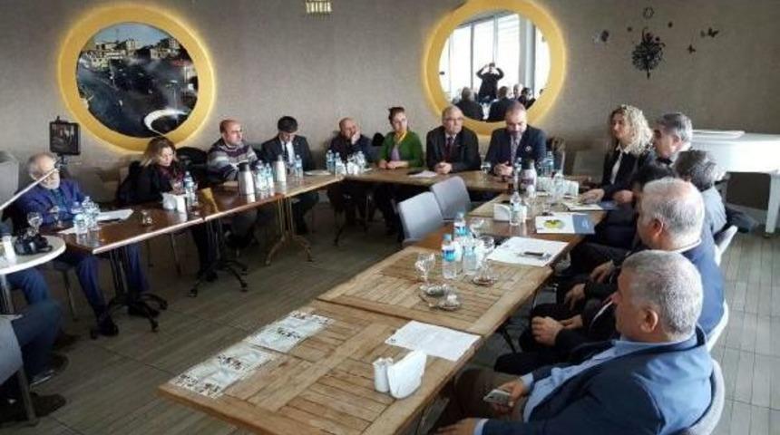 Hoşg&ouml;r&uuml;l&uuml;, &Ccedil;evre Ve G&ouml;r&uuml;nt&uuml; Kirliliğinden Uzak Se&ccedil;im Kampanyasına Ortak Imza