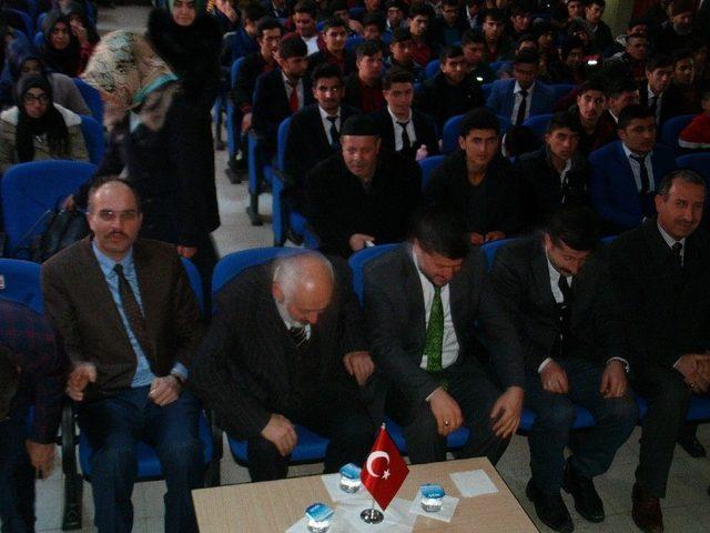 Müftü Arvas Gençlerle Bir Araya Geldi