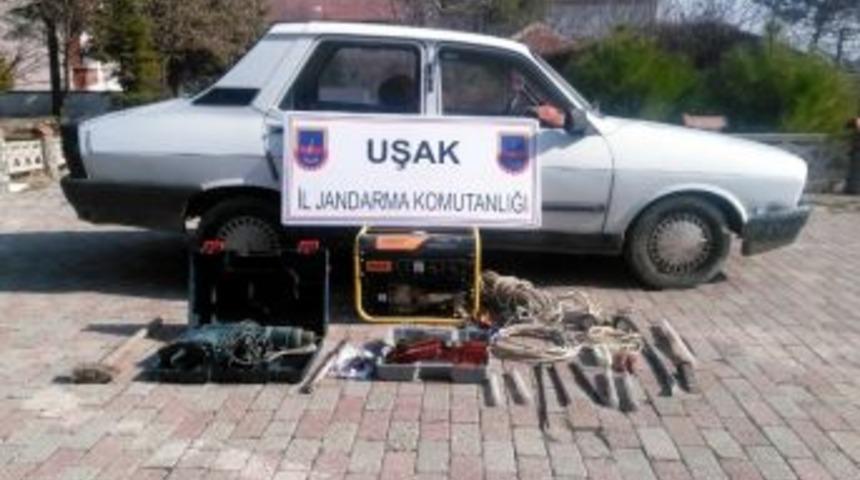 Uşak Jandarmasından Ka&ccedil;ak Kazı Operasyonları