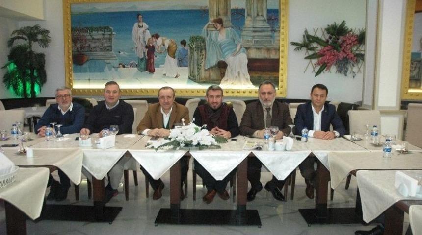 Platform Burhan Kuzu&rsquo;yu Ağırlayacak