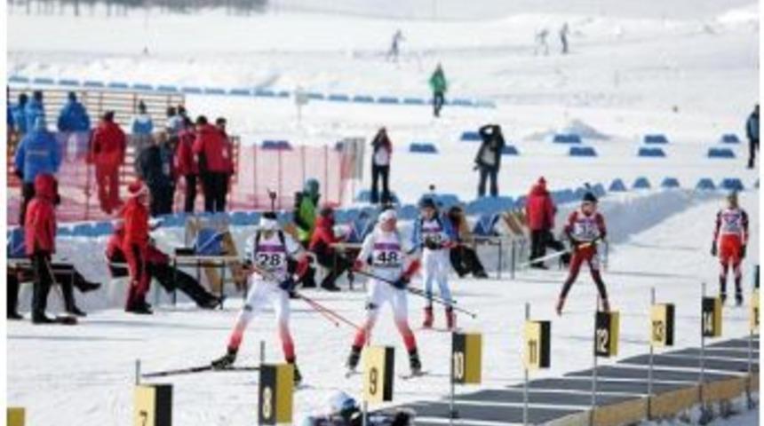 Avrupa Gen&ccedil;lik Olimpik Kış Festivali'nde Biatlonu &Ccedil;ek Kazandı