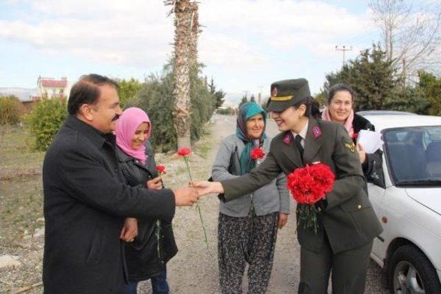 Jandarmadan, Sevgililer Günü'ne Özel Kırmızı Karanfil