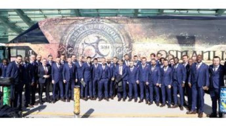 Osmanlıspor Teknik Direkt&ouml;r&uuml; Mustafa Reşit Ak&ccedil;ay:''taraftar Konusunda Sporcularımı Uyaracağım"