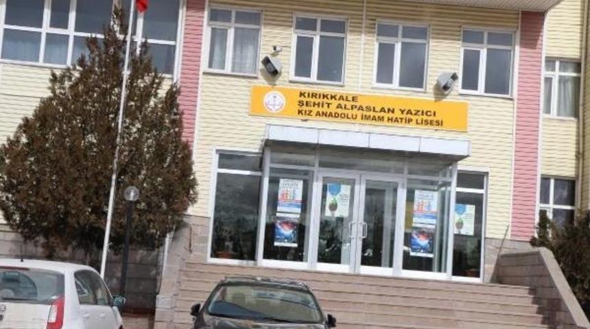 Kırıkkale'de Fet&ouml;'n&uuml;n Eski Okulunda Gizli Kasa Bulundu