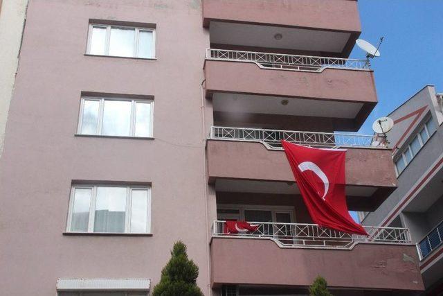 Polise Çarpıp Kaçan Sürücü Yakalandı