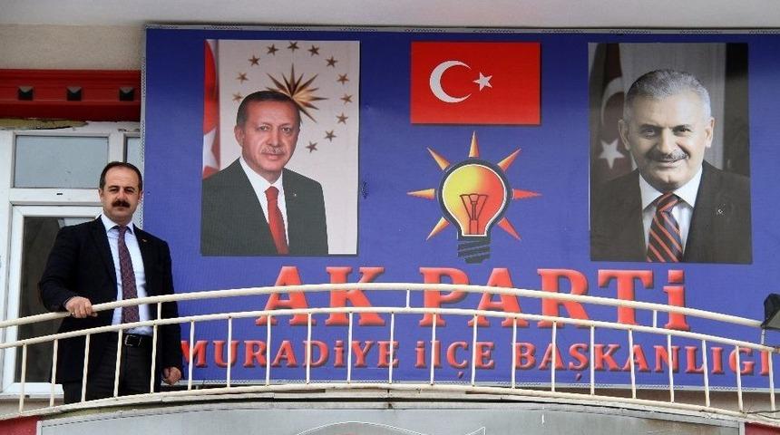 Ak Parti Yeni Binasına Taşındı