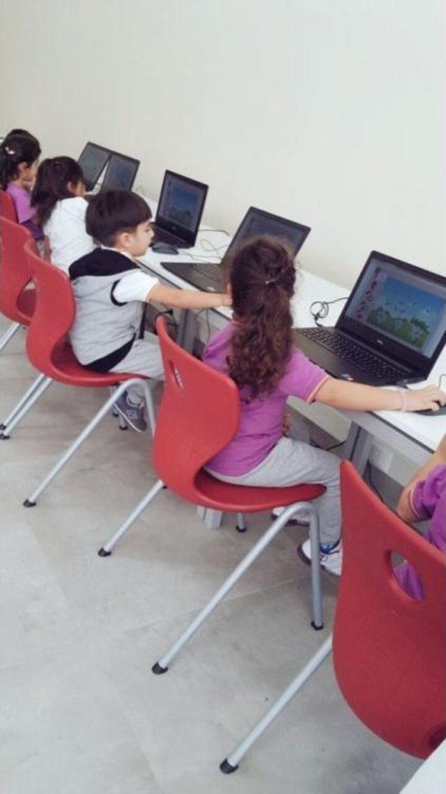 Öğrenciler Dijital Dünyayı Yakından Tanıyor 1