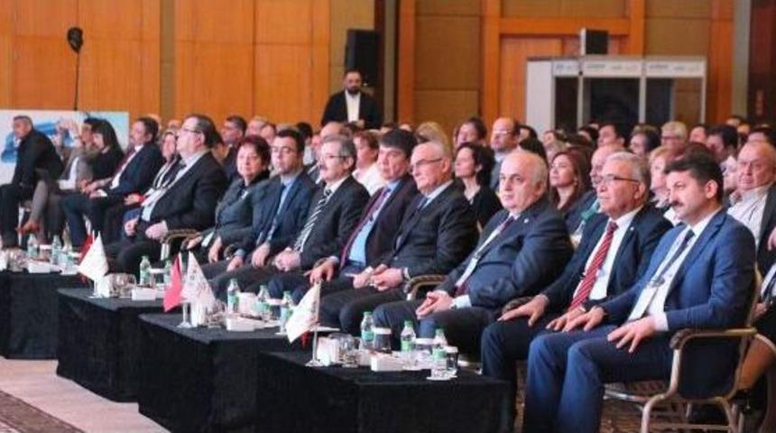 Prof. Dr. Kınacı: Kişi Başı 1400 Metrek&uuml;p Suyumuz Var