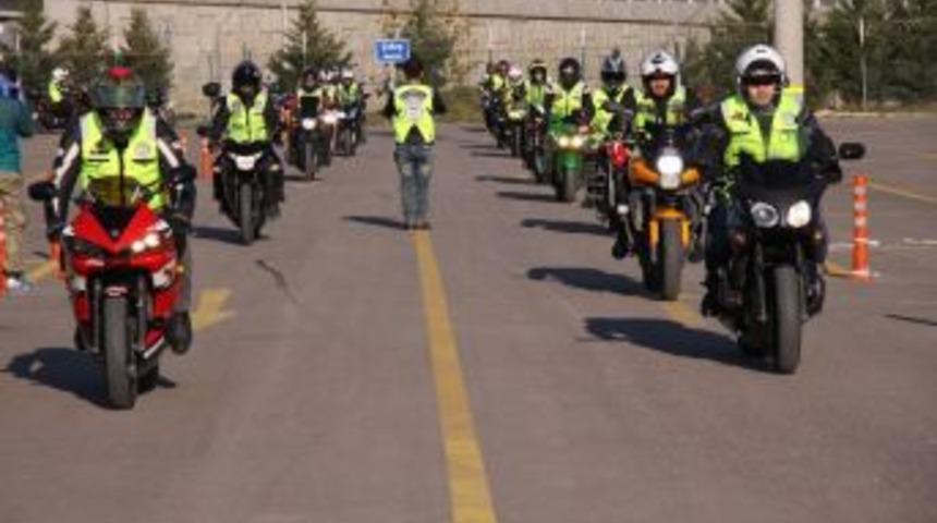 Komoto&rsquo;dan Motobike İstanbul Fuarına Tepki