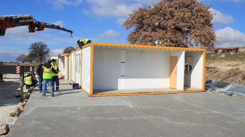 Deprem B&ouml;lgesinde Konteyner Okullar Kuruluyor