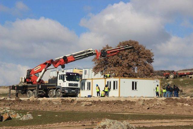 Deprem Bölgesinde Konteyner Okullar Kuruluyor