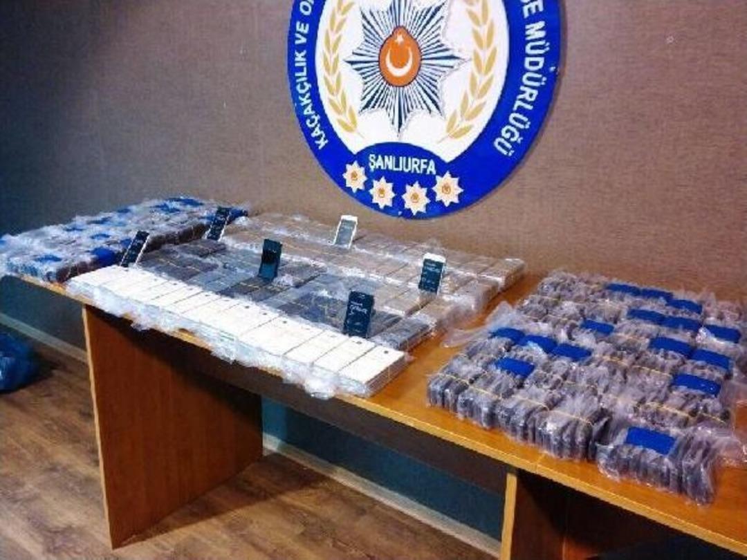 Şanlıurfa&rsquo;Da, 750 Ka&ccedil;ak Telefon Ele Ge&ccedil;ti