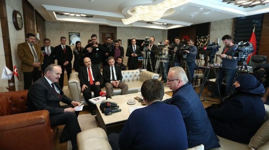 Bakan &Ouml;zl&uuml;&rsquo;den Yerli Otomobil A&ccedil;ıklaması