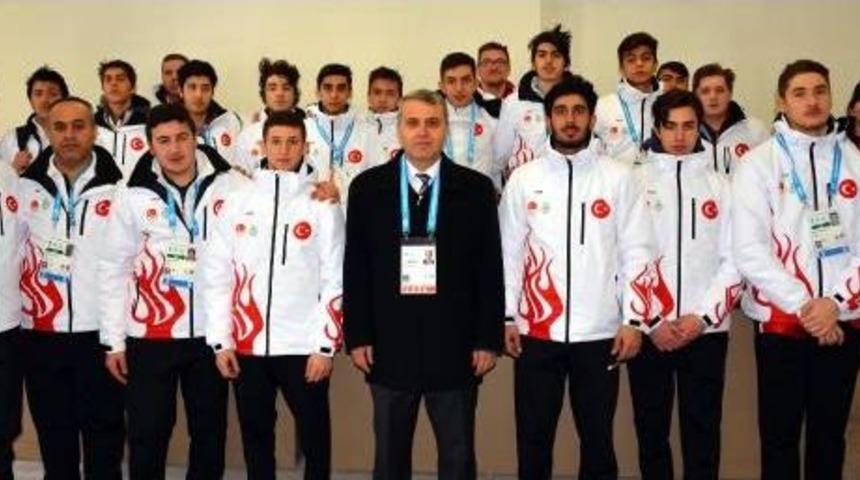 Buz Hokeyi Federasyon Başkanı: "rusya D&uuml;nya 2'ncisi  Biz 42'nciyiz"