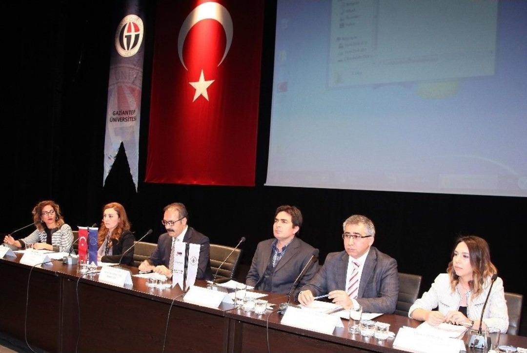 Gaziantep &Uuml;niversitesinde Yenilenebilir Enerji Konferansı