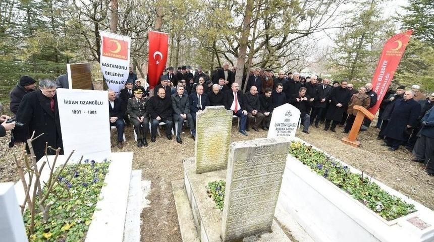 &Ccedil;anakkale T&uuml;rk&uuml;s&uuml;&rsquo;n&uuml;n Şairi İhsan Ozanoğlu, &Ouml;l&uuml;m&uuml;n&uuml;n 36. Yılında Anıldı