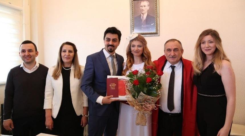 Bolu&rsquo;da 9 &Ccedil;ift &lsquo;sevgililer G&uuml;n&uuml;&rsquo;nde &lsquo;evet&rsquo; Dedi