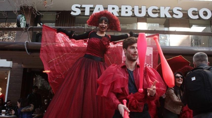 Adana&rsquo;da Animasyonlu Sevgililer G&uuml;n&uuml; Kutlaması