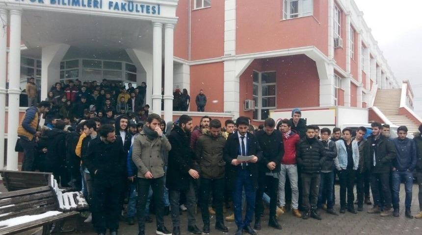 &Ouml;ğrencilerden Yaz Okulu A&ccedil;ıklaması