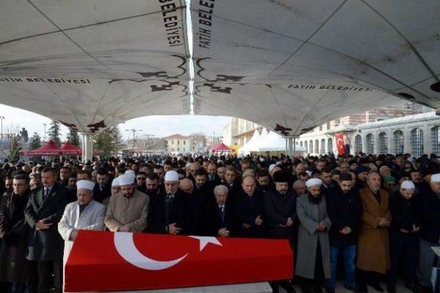 2. Abdülhamid'in Torunu Bülent Osman'ın Cenazesi Omuzda Taşınmadı...