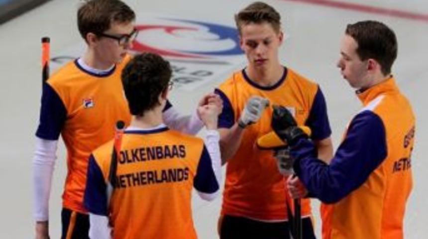 T&uuml;rkiye Erkekler Curlingde Norve&ccedil;'i 6-4 Yendi