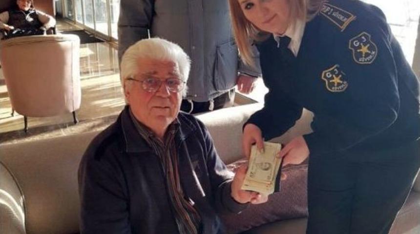 Tire&rsquo;de C&uuml;zdanını Unutan Turist İ&ccedil;in Seferber Oldular