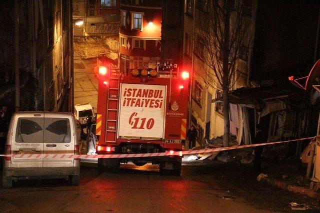 Beyoğlu&rsquo;nda Korkutan Patlama 1