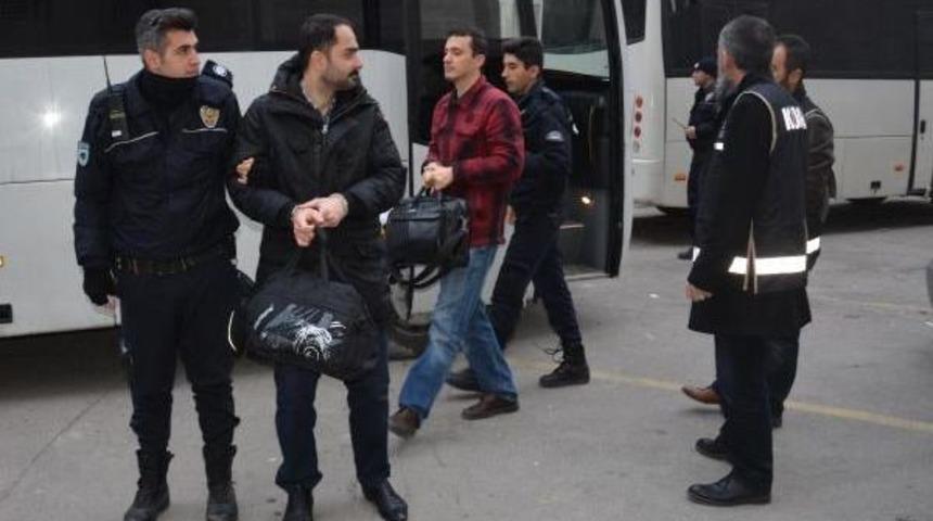 Bursa'da Fet&ouml; Soruşturmasında 7 Avukat Tutuklandı