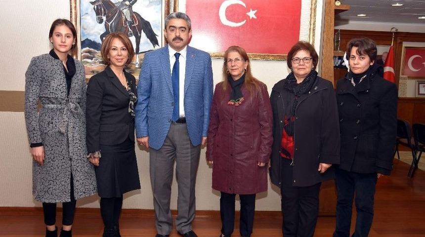 Cumhuriyet Kadınları Derneği, Haluk Alıcık&rsquo;ı Ziyaret Etti