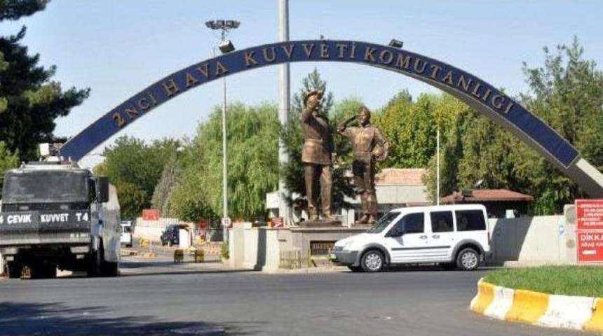 Atm'den 271 Bin Lira &Ccedil;almakla Su&ccedil;lanan Banka G&ouml;revlisine 7 Yıl Hapis Istemi