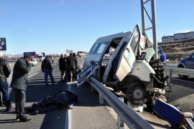 Kayseri'deki Trafik Kazasında Ölü Sayısı 5’E Yükseldi