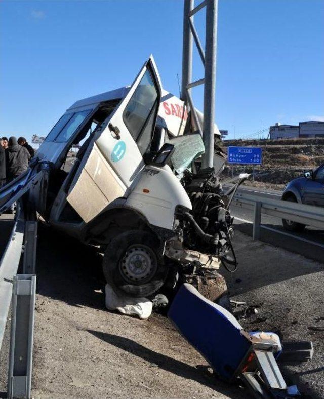 Kayseri'deki Trafik Kazasında Ölü Sayısı 5’E Yükseldi