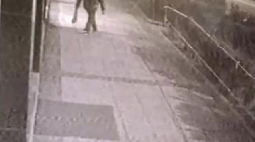 Gaziantep'te, Banka Ve Atm Saldırganı Kamerada