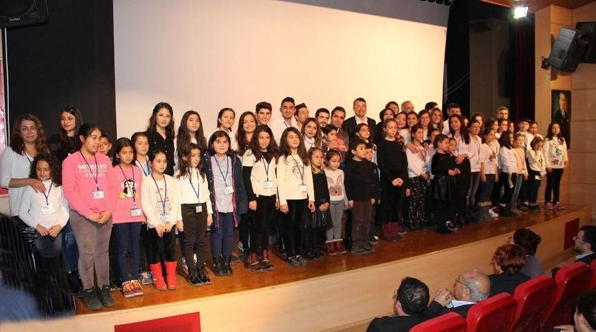 Silifke’de Çocuklardan Şiir Dinletisi
