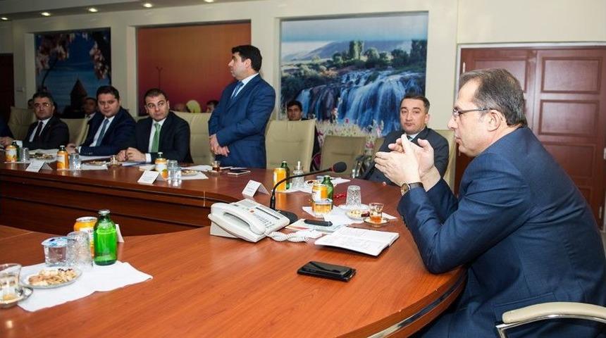 Van’da ‘eğitim Yatırımları Ve Akademik Başarı’ Toplantısı