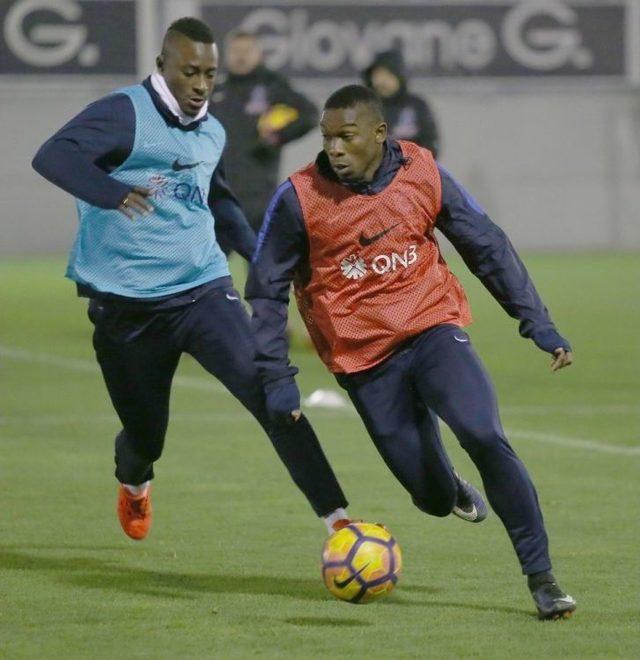 Trabzonspor Taraftarından Takımlarına Sevgi G&ouml;sterisi 1