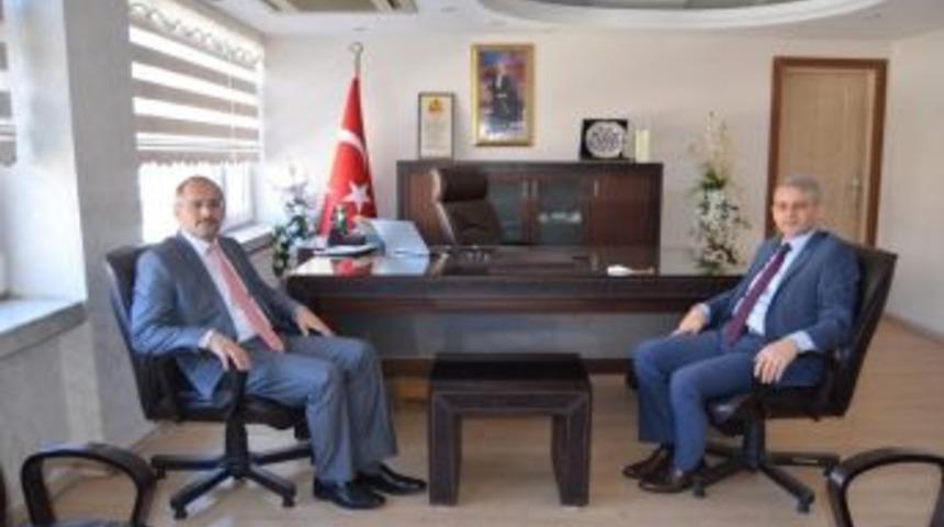 Kaymakam Bilgin&rsquo;den Kaymakam G&uuml;ven&rsquo;e Ziyaret