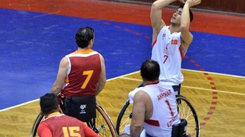 İzmirli Engelli Basket&ccedil;i Ahmet: ''başarımı S&uuml;rd&uuml;rmek Istiyorum''