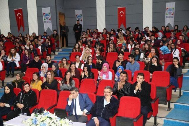 Başkan Büyükkkılıç Ve Eşi Necmiye Büyükkılıç Kariyer Günleri’nin Konuğu Oldu