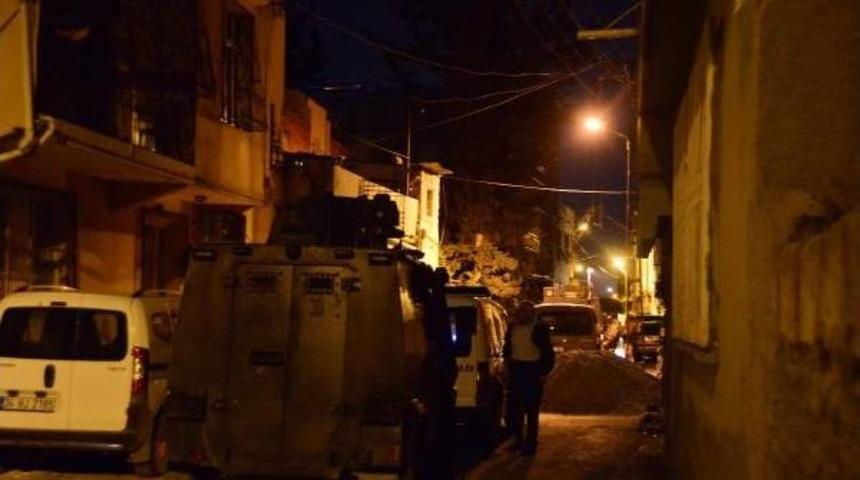 Adana'da Pkk Operasyonu: 10 G&ouml;zaltı