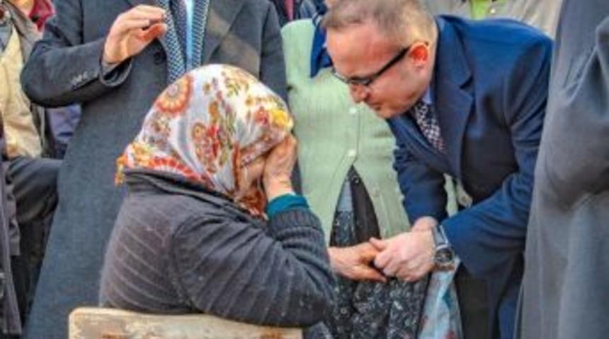 Deprem B&ouml;lgesine 200 Konteyner Ev Daha G&ouml;nderilecek